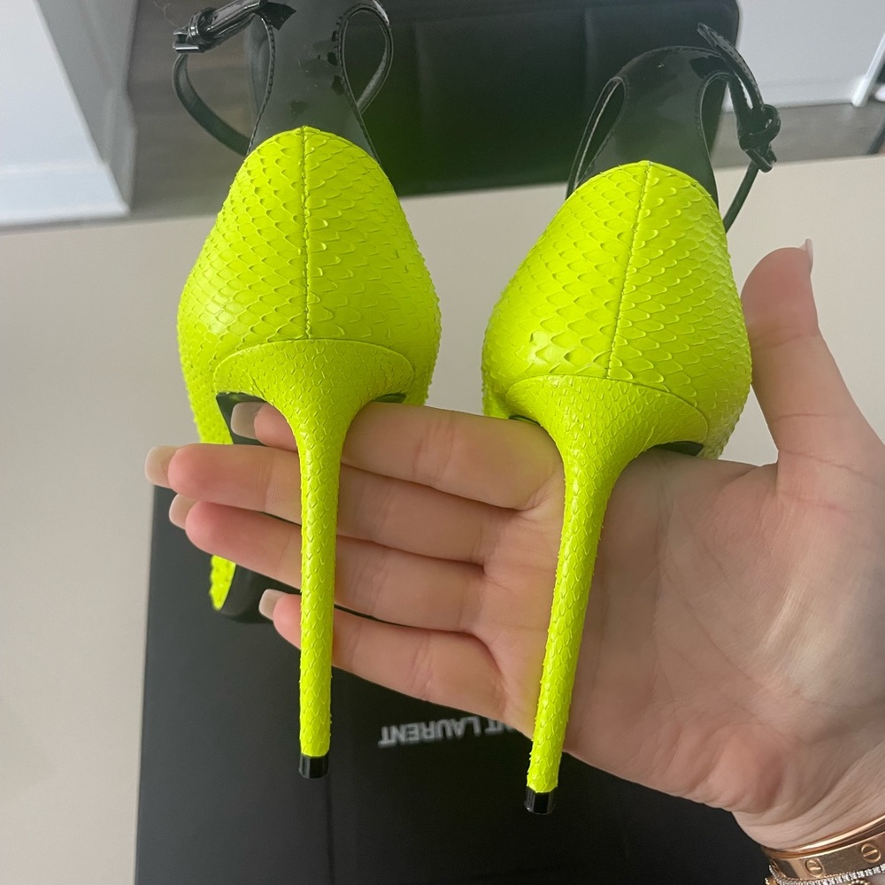 Saint Laurent Python Pumps - Picture 6 of 8